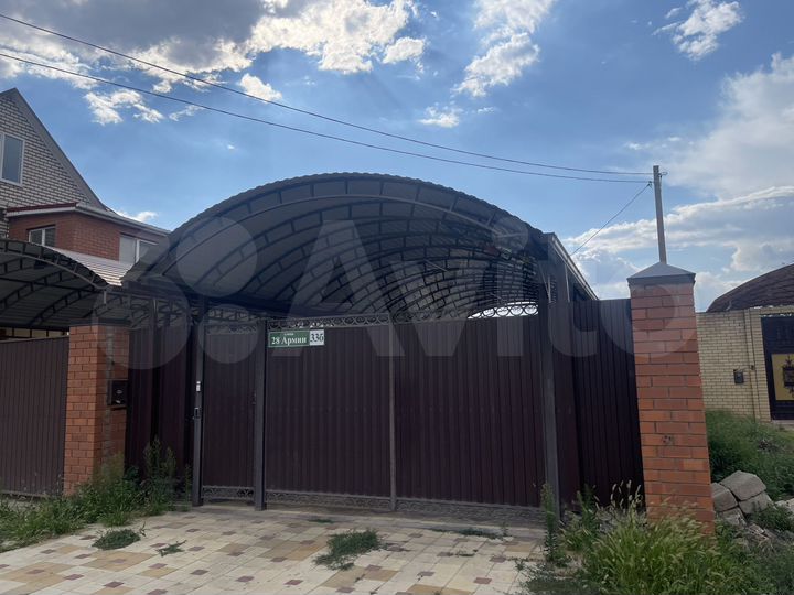 Дом 191 м² на участке 4,5 сот.