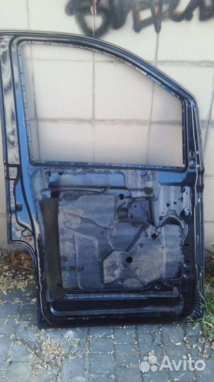 Дверь передняя левая vito 639