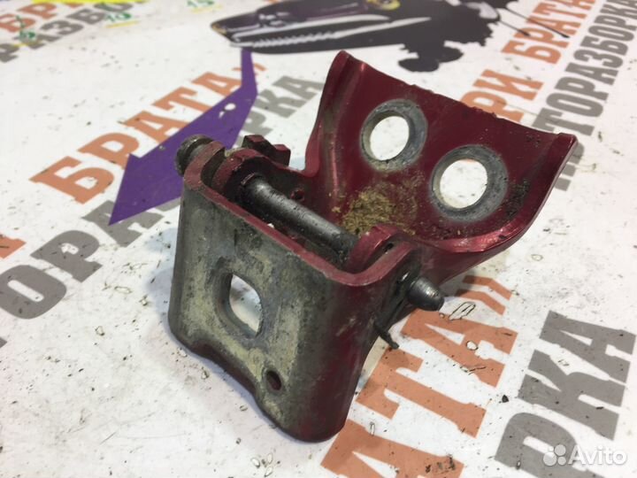 Ситроен С4 Пикассо Петля верхняя передней двери