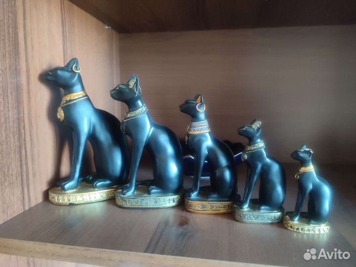 Статуэтки египетских котов