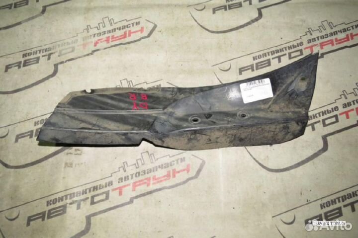 Подкрылок mazda demio DY3R DY3W DY5R DY5W B R D350