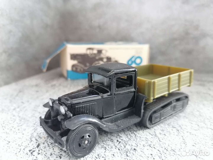 Модель автомобиля СССР 1/43 газ 60