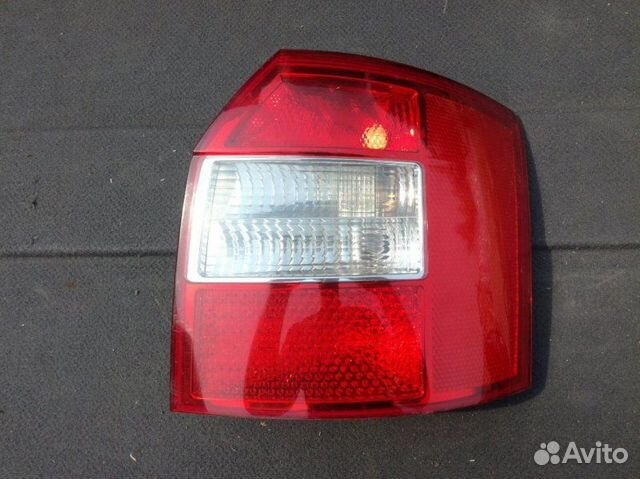 Фонарь задний правый Audi A4 B6 2000-2006
