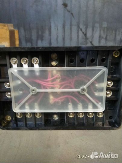 Блок трехпозиционной сигнализации и регулир.П1730