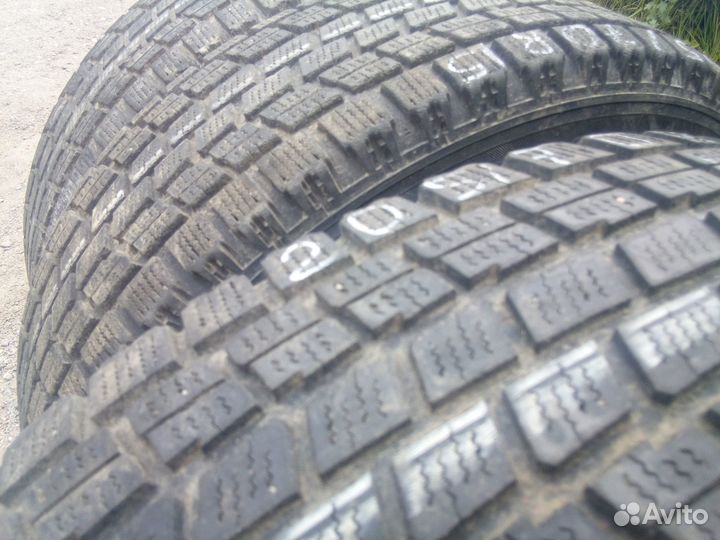 Bridgestone Blizzak WS-50 205/70 R15