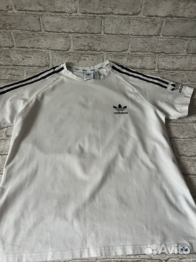 Футболка adidas