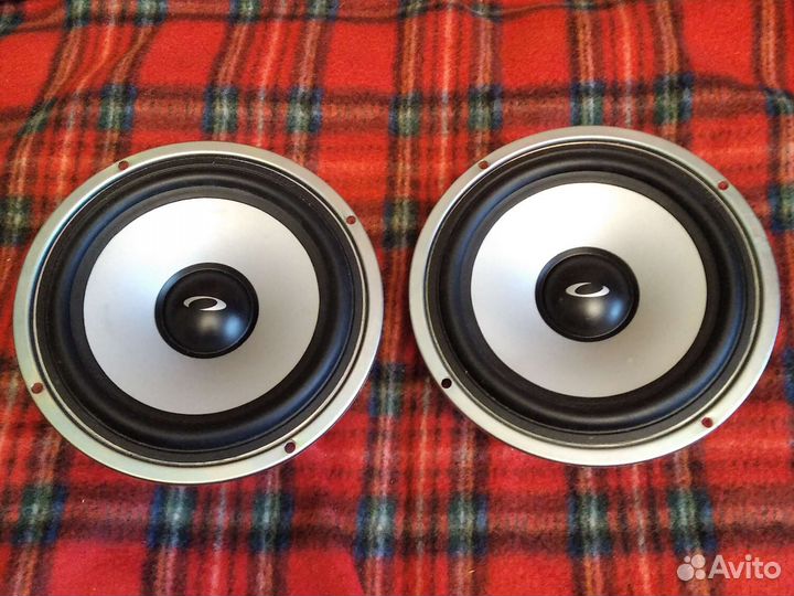 Динамики Ultimate 137 мм