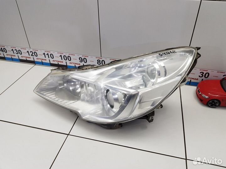 Фара передняя левая (Subaru Outback)