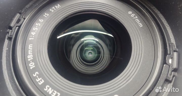 Обьектив Canon EF-S 10-18mm f/4.5-5.6 IS STM