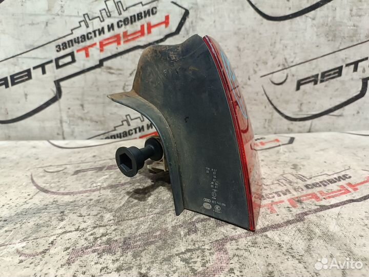 Фонарь audi A4 8EC B7 sedan правый 8E5945096 QA5251