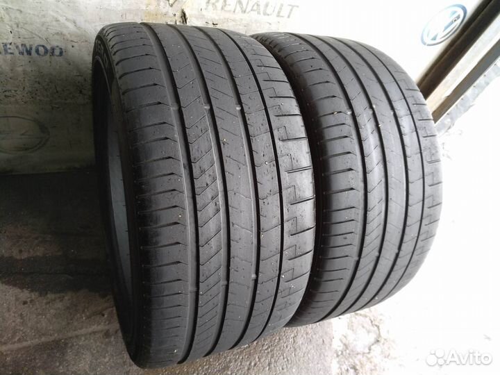Pirelli P Zero PZ4 315/35 R21 111Y