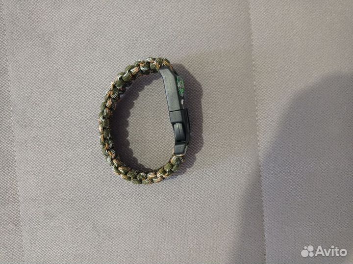 Браслет из паракорда