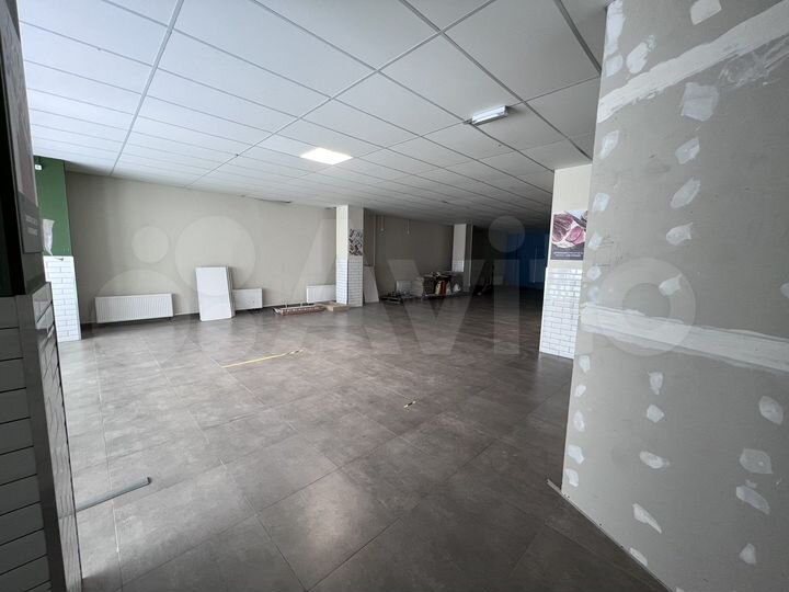 Торговая площадь, 220 м²