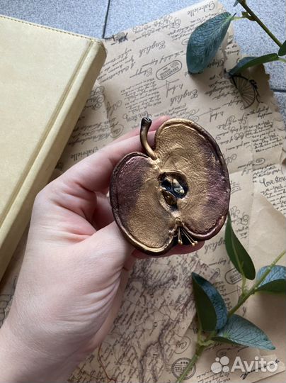 Брошь яблоко,груша