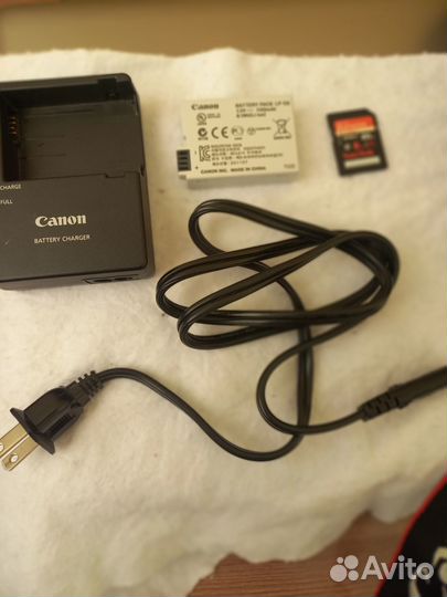 Зеркальный фотоаппарат Canon eos Rebel T2i EOS