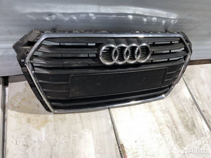 Решетка радиатора Audi A4 B9