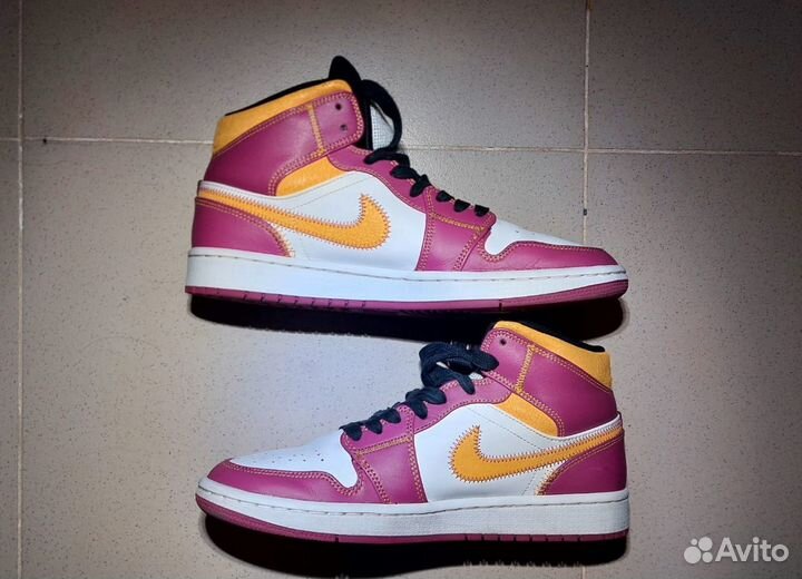 Air jordan 1 Mid DOD (Familia)