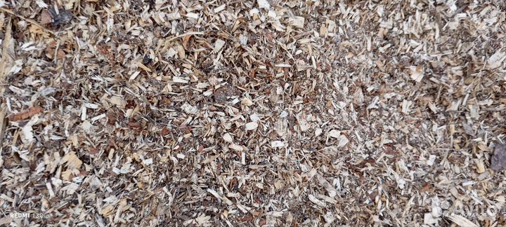 Опилки в мешках