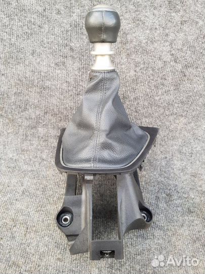 Кулиса кпп Toyota Auris 1zrfae 2010