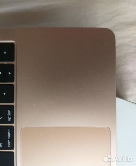 MacBook Air (с дисплеем Retina, 13 дюймов)