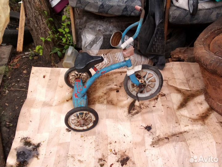 Старый СССР велик трёхколёсный