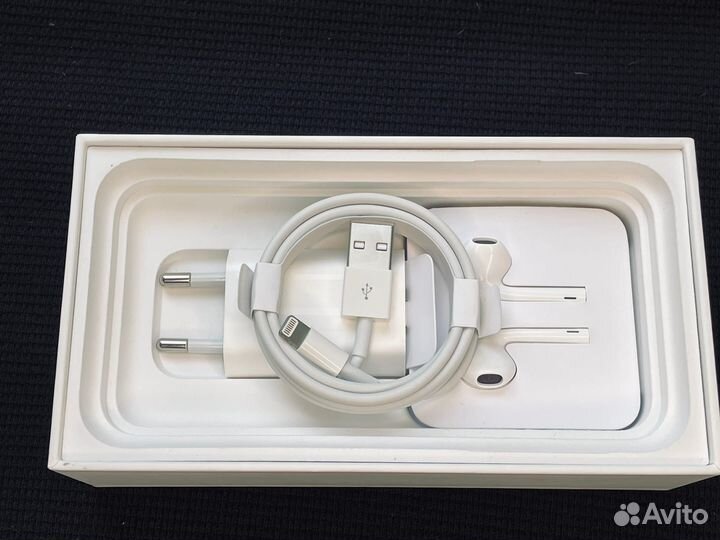 Зарядка на iPhone оригинал (кабель или адаптер)