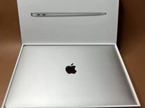 MacBook Air 13 (2020), M1 (8 core), 256 GB, RAM 8
