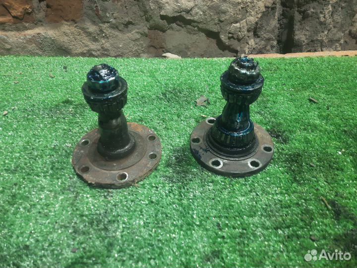 Цапфа задняя на Audi 80 (B4)