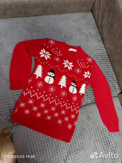 Свитер женский