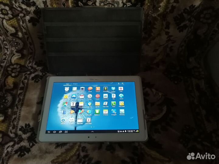 Планшет samsung GT-P510 работает YouTube