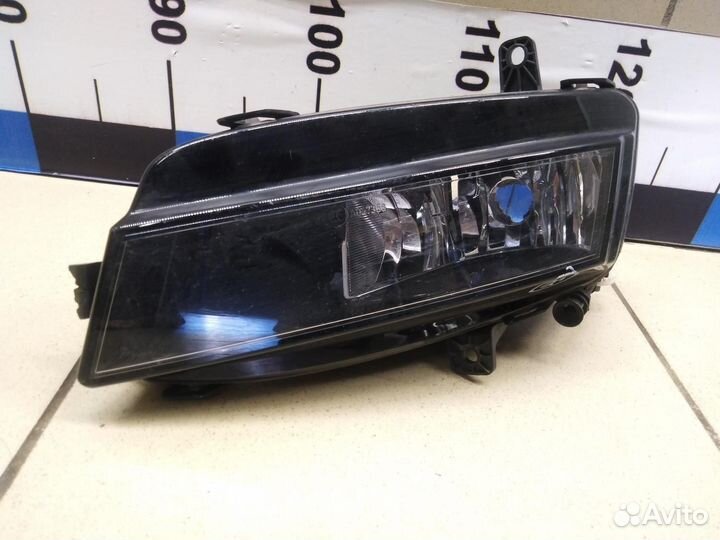 Фара противотуманная левая Golf VII 2012