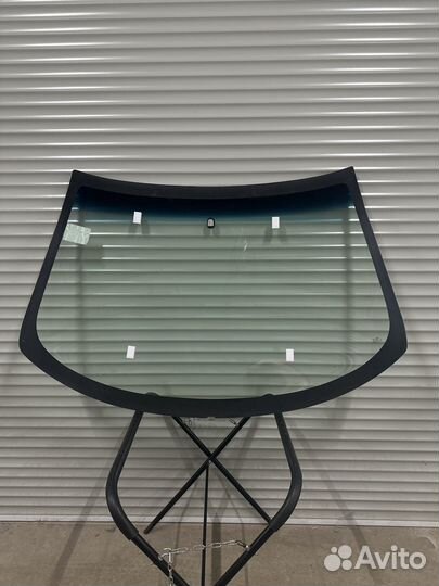 Лобовое chrysler sebring 01- /dodge stratus 01