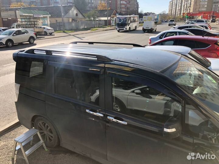 Рейлинги на крышу автомобиля Honda Stepwgn