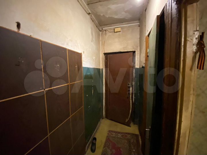 2-к. квартира, 43 м², 1/2 эт.