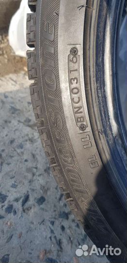 Bridgestone Blizzak VRX 235/40 R18 91S