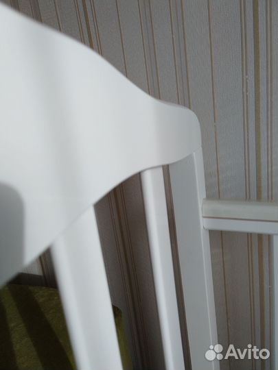 Детская кроватка с маятником