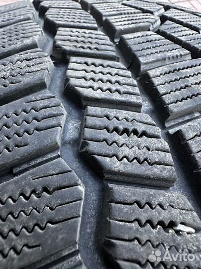 Gislaved Nord Frost 200 SUV 225/60 R17 T