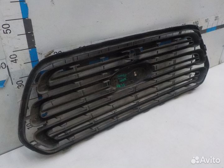 Решетка радиатора Ford Tourneo Connect