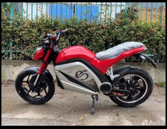 Электроскутер электромотоцикл
