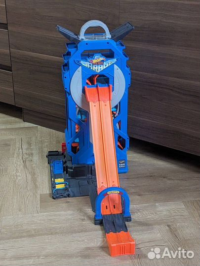 Hot Wheels Сити Мега Гараж FTB68