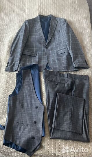 Костюм мужской