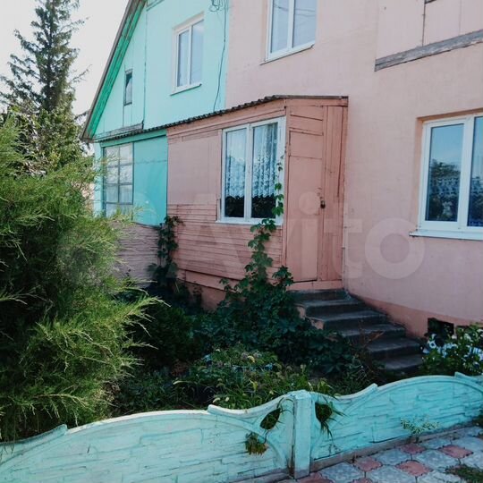 Коттедж 98 м² на участке 9 сот.