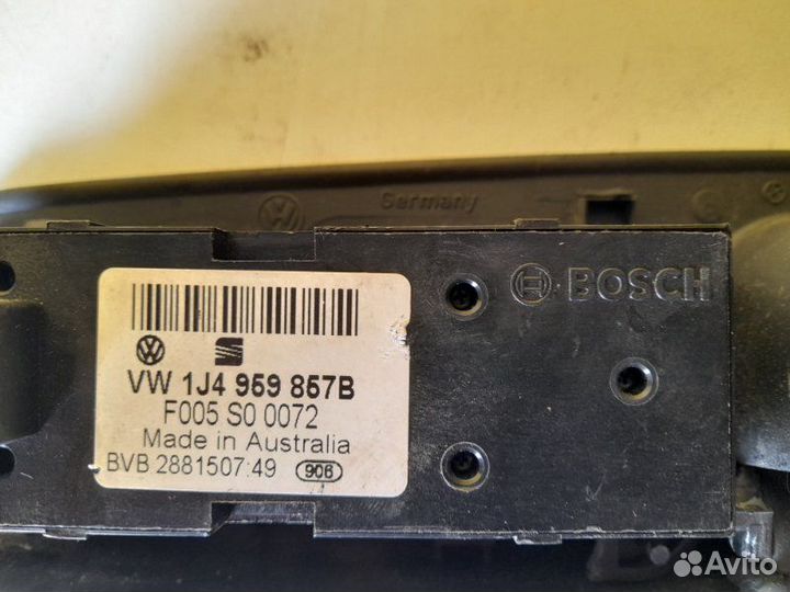 Блок управления стеклоподъемниками передний левый