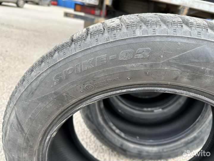 Bridgestone Blizzak Spike-02 205/55 R16