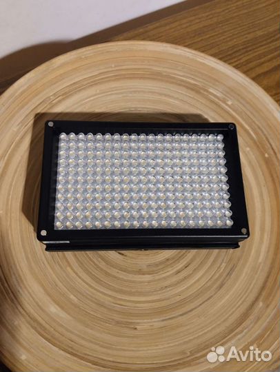 Накамерный видео свет LED209AS