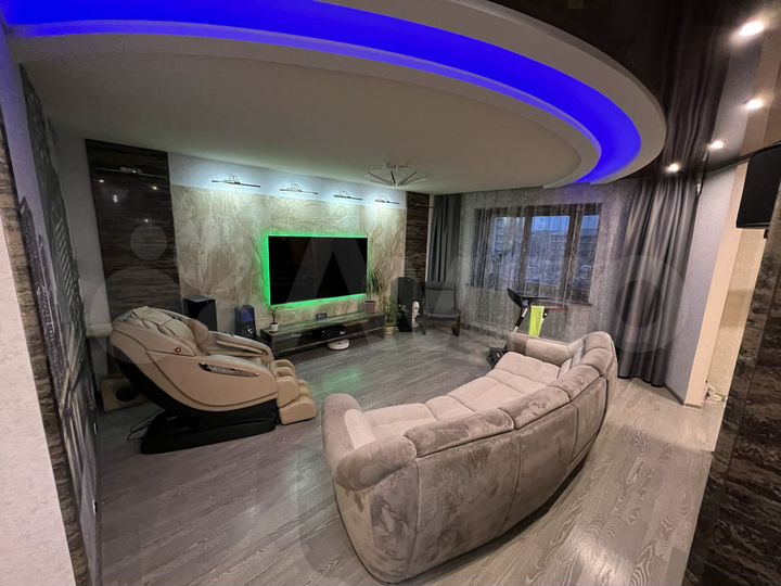 3-к. квартира, 86 м², 3/9 эт.