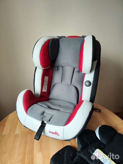 Автокресло Evenflo с рождения