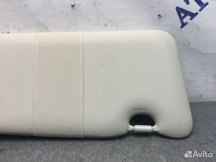 Солнцезащитный козырёк лев Nissan Almera g15