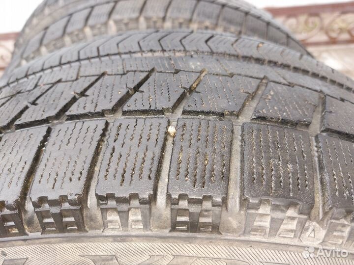 Bridgestone Blizzak VRX 215/55 R17 S