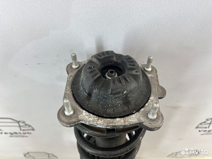 Стойка подвески передняя левая Audi A6 C7 C7 4G